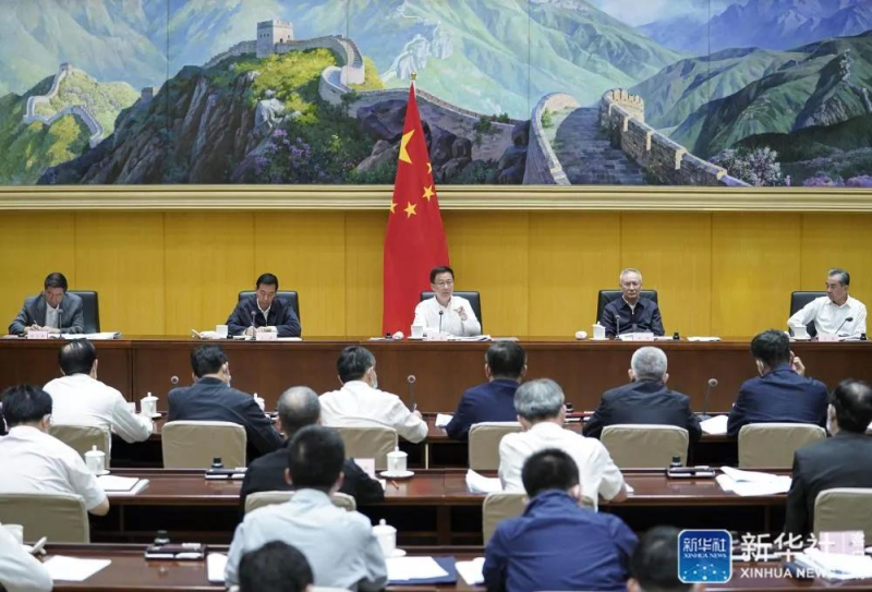 韩正:全面贯彻落实习近平生态文明思想 确保如期实现碳达峰碳中和目标